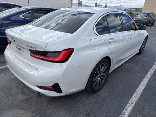 Alpine White 2021 BMW 330 i