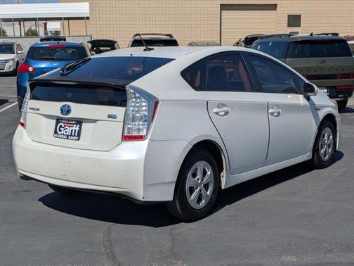 White 2010 Toyota Prius II