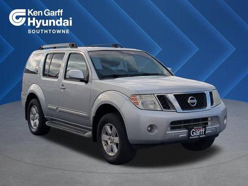 2011 Nissan Pathfinder SV