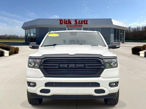 Bright White Clearcoat 2021 RAM 1500 Big Horn/Lone Star