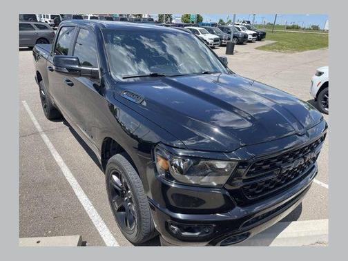 Diamond Black Crystal Pearlcoat 2023 RAM 1500 Big Horn/Lone Star