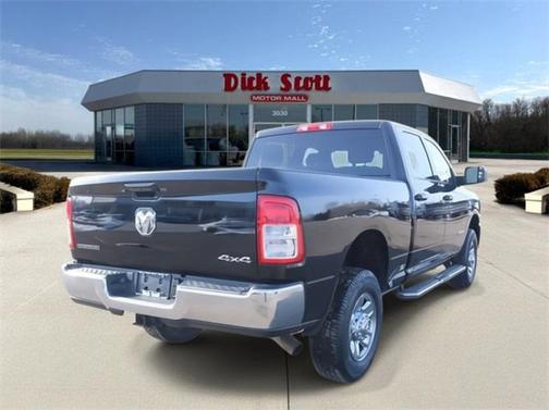2022 RAM 2500 Big Horn Crew Cab 4x4 6'4' Box