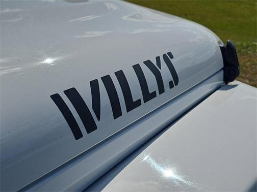 2022 Jeep Gladiator Willys 4x4