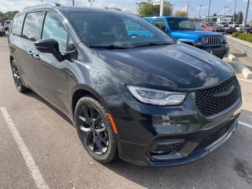 2023 Chrysler Pacifica Limited