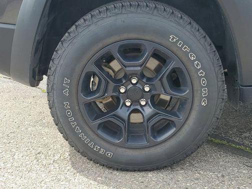 2022 Jeep Cherokee Trailhawk