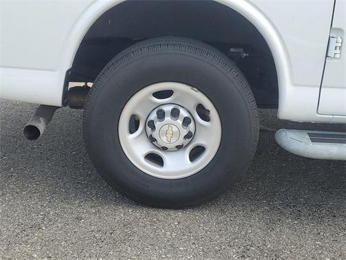 2023 Chevrolet Express 2500 RWD 2500 Regular Wheelbase WT
