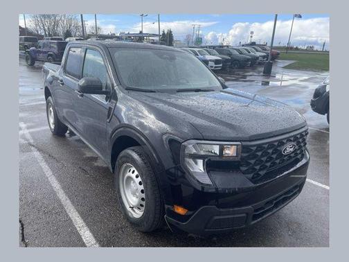 Shadow Black 2025 Ford Maverick XL