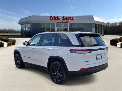2023 Jeep Grand Cherokee Altitude