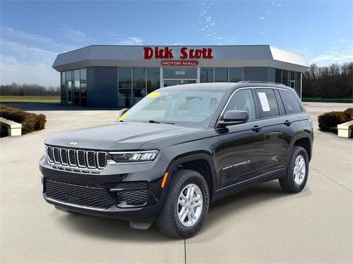 2023 Jeep Grand Cherokee Laredo