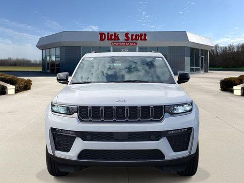 Bright White Clearcoat 2026 Jeep Grand Cherokee Limited
