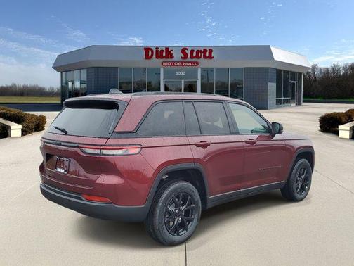 2025 Jeep Grand Cherokee Altitude