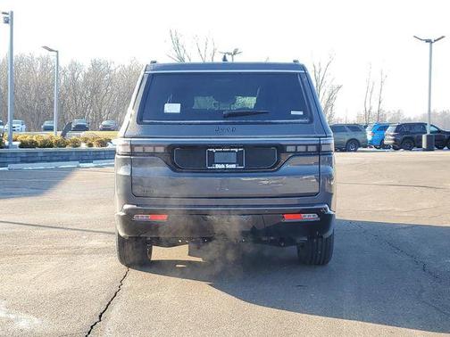 2026 Jeep Grand Wagoneer 4x4