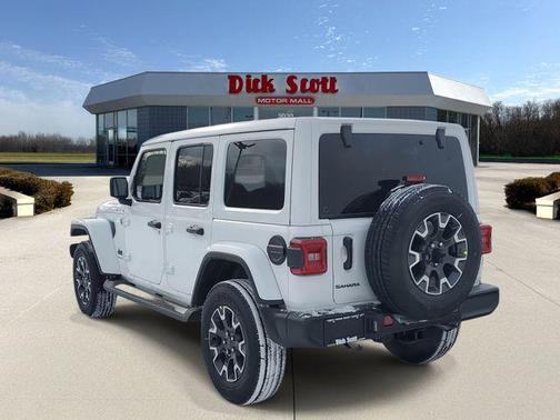 2026 Jeep Wrangler 4-Door Sahara 4x4