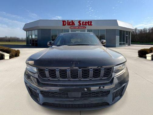 2026 Jeep Grand Cherokee Altitude