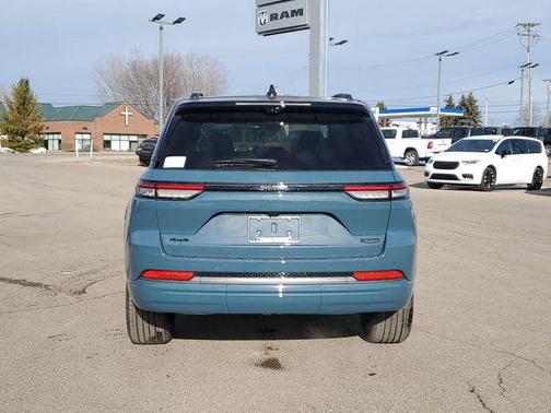 2026 Jeep Grand Cherokee Summit