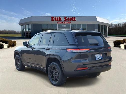 2025 Jeep Grand Cherokee Altitude