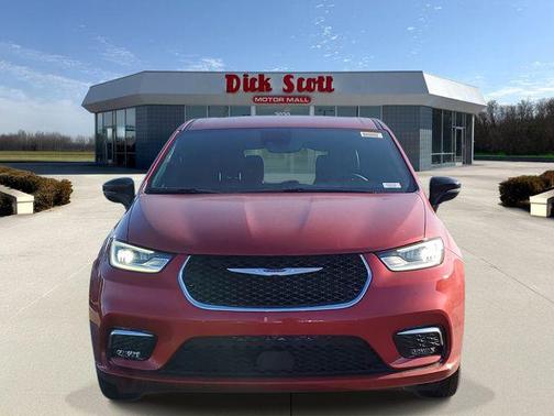 2026 Chrysler Pacifica L