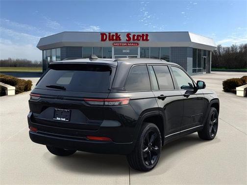 2023 Jeep Grand Cherokee Limited X