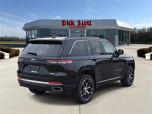 2025 Jeep Grand Cherokee Summit