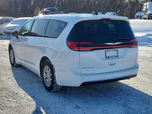2025 Chrysler Pacifica L