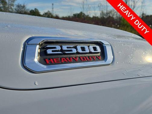 2019 RAM 2500 Tradesman Crew Cab 4x4 6'4' Box