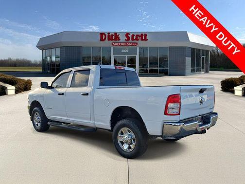 2019 RAM 2500 Tradesman Crew Cab 4x4 6'4' Box