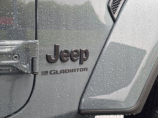 2025 Jeep Gladiator Sport S
