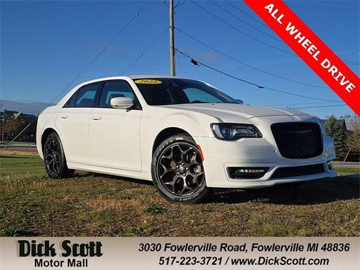 2022 Chrysler 300 Touring