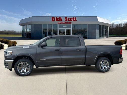 Granite Crystal Metallic Clearcoat 2026 RAM 1500 Big Horn/Lone Star
