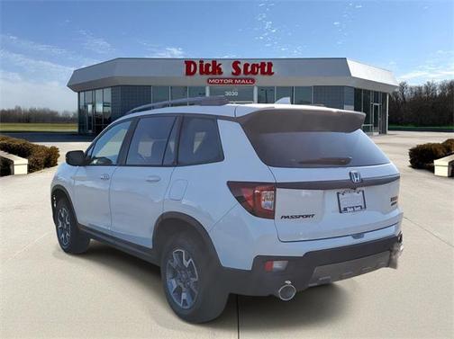 2023 Honda Passport AWD TrailSport