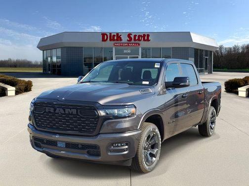 Granite Crystal Metallic Clearcoat 2026 RAM 1500 Big Horn/Lone Star