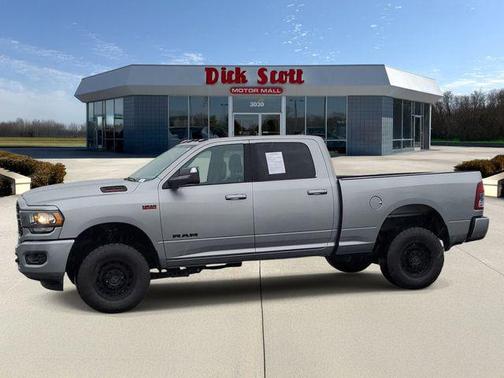 Billet Silver Metallic Clearcoat 2022 RAM 2500 Big Horn Crew Cab 4x4 6'4' Box