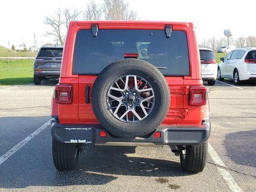 Firecracker Red Clearcoat 2024 Jeep Wrangler 4-Door Sahara