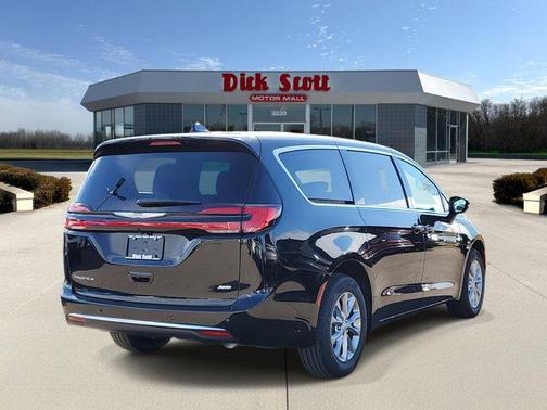 2026 Chrysler Pacifica L