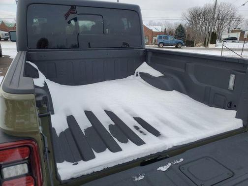 2026 Jeep Gladiator Willys 4x4