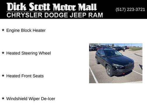 Diamond Black Crystal Pearlcoat 2019 Jeep Cherokee Trailhawk