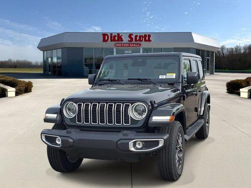 Black Clearcoat 2026 Jeep Wrangler 4-Door Sahara 4x4