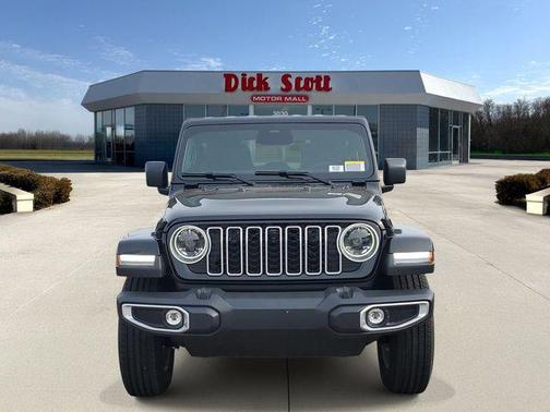 Black Clearcoat 2026 Jeep Wrangler 4-Door Sahara 4x4