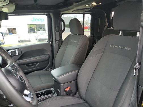 2023 Jeep Gladiator Overland