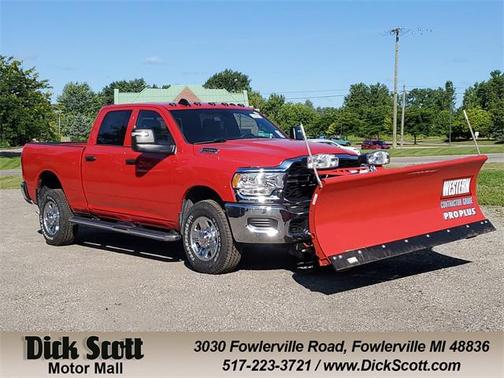 2024 RAM 2500 Tradesman Crew Cab 4x4 6'4' Box