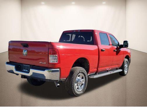 2024 RAM 2500 Tradesman Crew Cab 4x4 6'4' Box