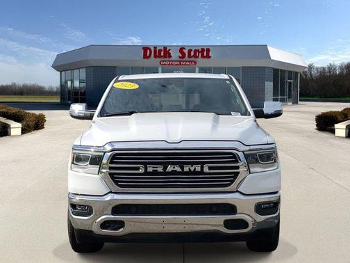 Bright White Clearcoat 2023 RAM 1500 Laramie