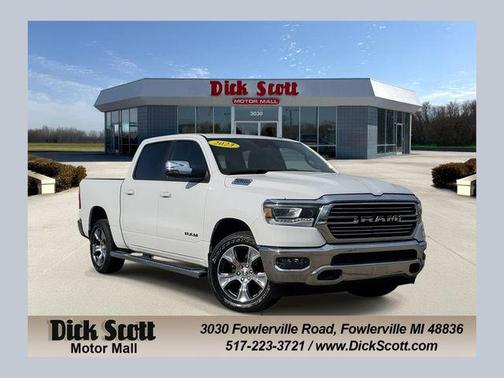 Bright White Clearcoat 2023 RAM 1500 Laramie