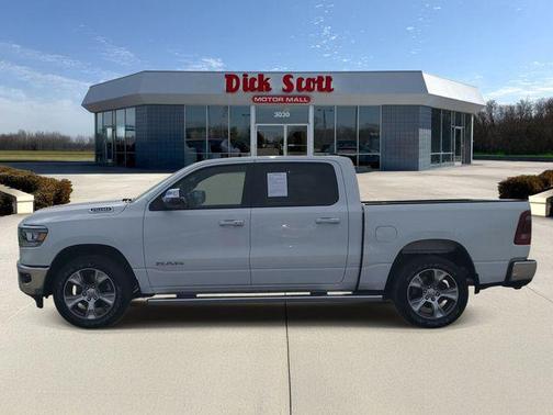 Bright White Clearcoat 2023 RAM 1500 Laramie