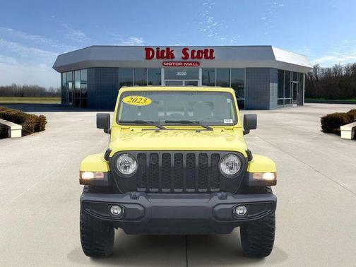 High Velocity Clearcoat 2023 Jeep Gladiator Willys 4x4