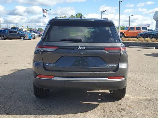 Baltic Gray Metallic Clearcoat 2026 Jeep Grand Cherokee Limited