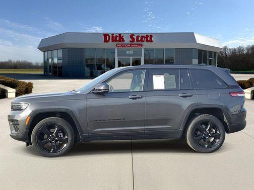 2023 Jeep Grand Cherokee Altitude