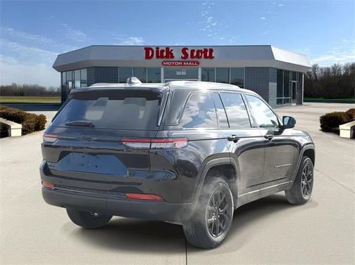 2025 Jeep Grand Cherokee Altitude