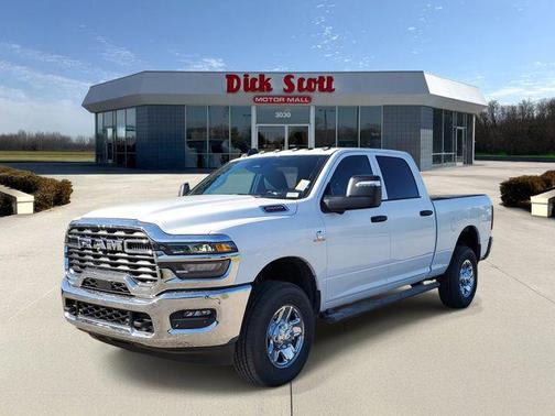 2025 RAM 2500 Tradesman Crew Cab 4x4 6'4' Box
