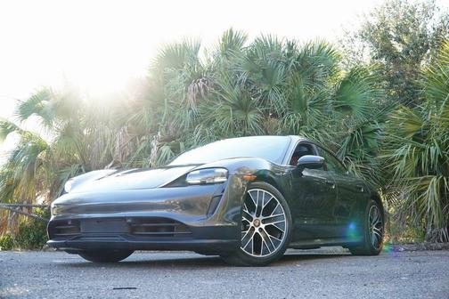 2022 Porsche Taycan Base